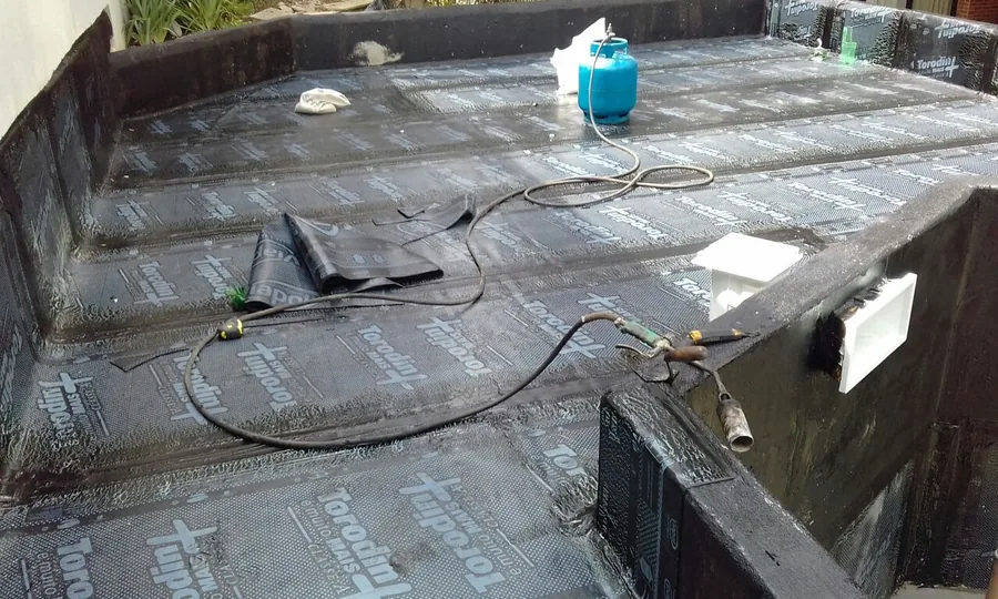 Impermeabilização da piscina - Edificio Manuela pela ENGECON